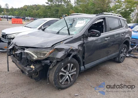 2016 Toyota Rav4 Le z USA, uszkodzony, nr VIN 2T3BFREV6GW529376